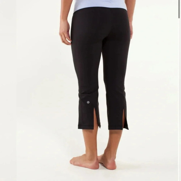 Lululemon Gather and Crow Crop Leggings - Picture 3 of 9